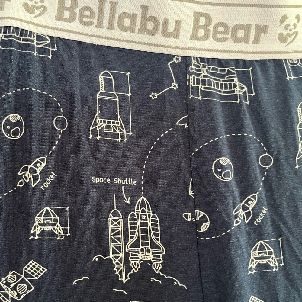 Bellabu bear Bamboo 2 piece Pj/lounge wear
NWT smoke and pet free home giftable🌸 - Picture 2 of 9